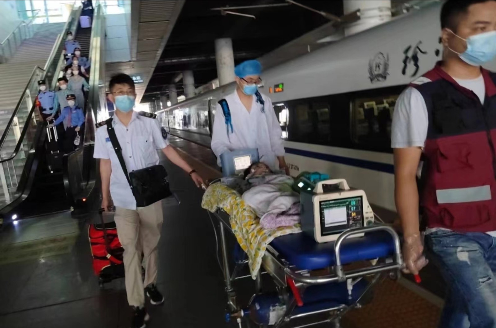 宾县高铁转运公司