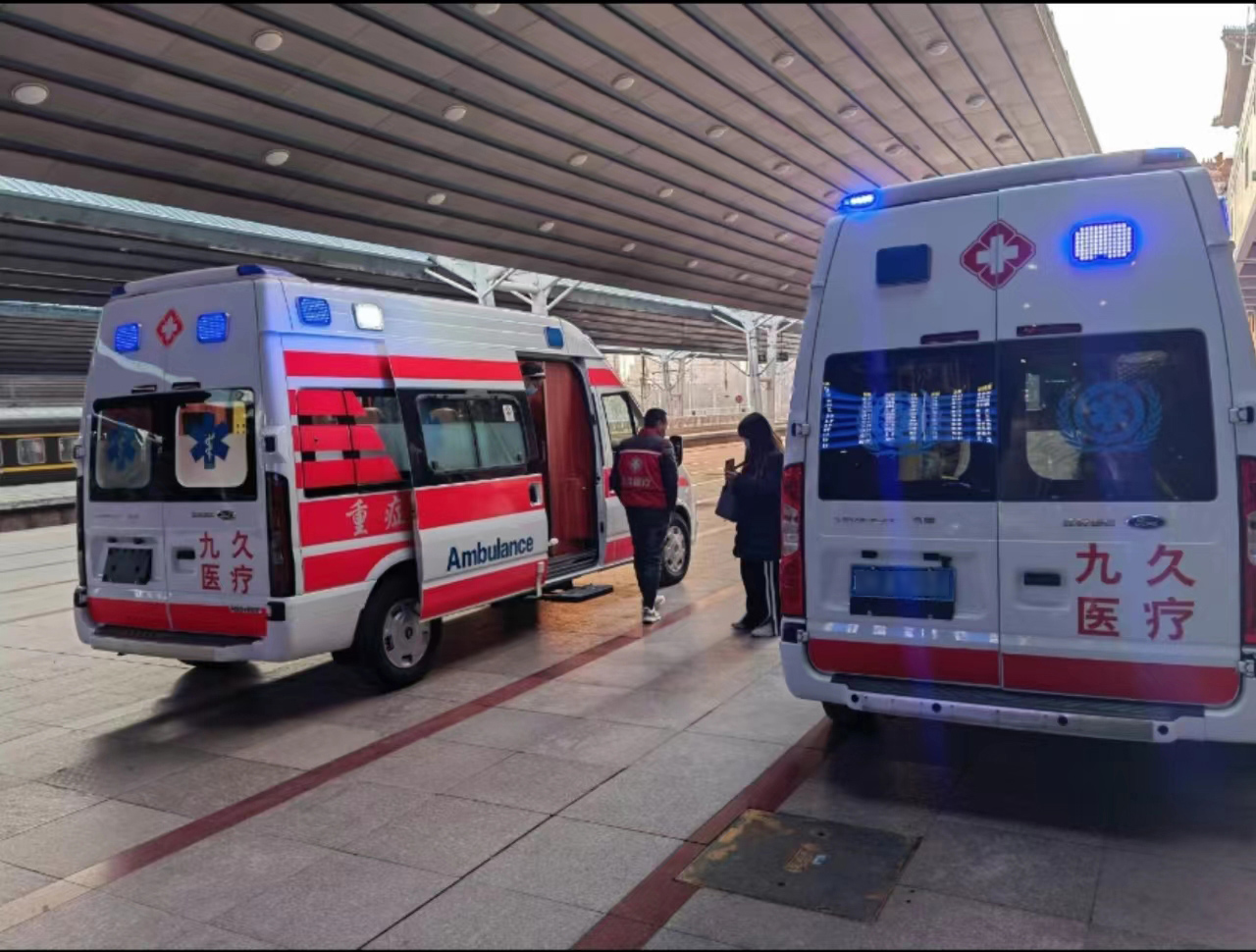 宾县救护车长途转运